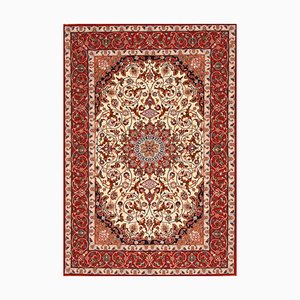 Orientalischer Teppich aus Wolle