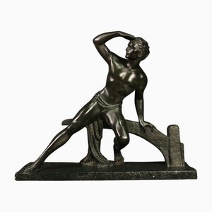 Artista francés, Escultura que representa a un marinero, 1940, Yeso