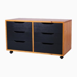 Kleines Sideboard mit Schubladen in Schwarz & Kiefernholz von Ikea, 1980er