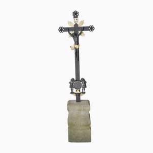 Feldkreuz o Krucifix antico in pietra di granito, Boemia, fine XIX secolo