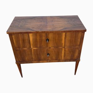 Biedermeier Chest of Drawers in Walnut, 1820s