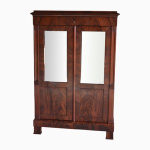 Mueble de servicio antiguo de madera de caoba