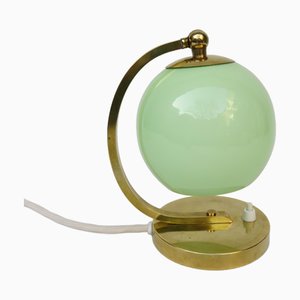 Lampada da comodino Art Déco in ottone con paralume in vetro verde, anni '20
