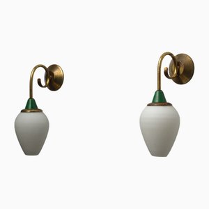 Moderne Italienische Mid-Century Wandleuchten aus Opalglas & Grünen Akzenten, 1960er, 2er Set