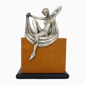 Giuliano Ottaviani, Escultura de mujer estilo Art Nouveau, plata vermeil, años 70