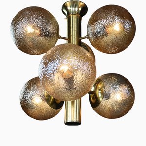 Patinierter Sputnik Kronleuchter aus Messing mit Sechs Goldfarbenen Kugeln von Kaiser Idell / Kaiser Leuchten, Deutschland, 1960er