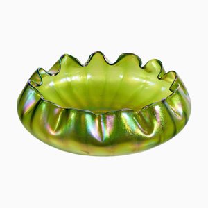 Kralik Vase in Iridescent Glass, Bohemia, 1910s