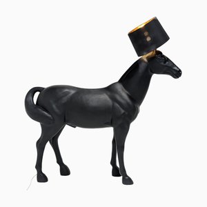 Scultura di lampada a forma di cavallo a grandezza naturale
