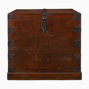 Coffre de Rangement Géorgien en Chêne