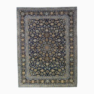 Handknotted Oriental Rug in Wool