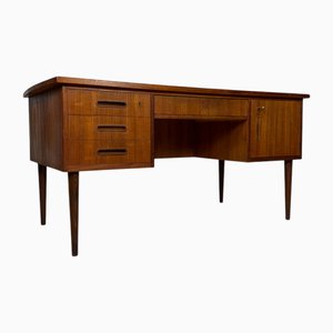 Bureau Arrondi Vintage Scandinave en Teck, 1960s