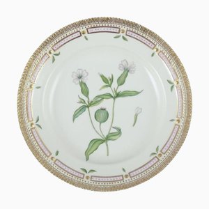 Flora Danica Dinner Plate in Hand-Painted Porcelain from Royal Copenhagen, 1980s