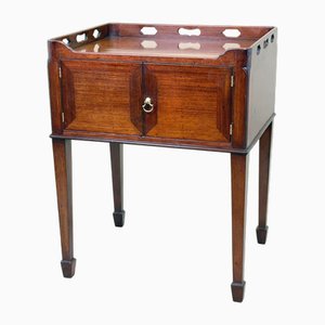 Mesa de noche georgiana de caoba, siglo XVIII, década de 1770