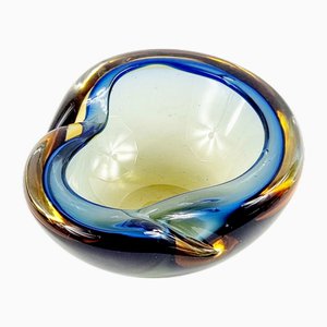Cuenco de cristal de Murano Sommerso atribuido a Flavio Poli, Italia, años 19670