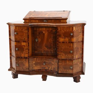 Baroque Chest of Drawers in Walnut, 1760