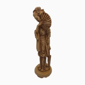 Figura de geisha Okimono vintage de resina tallada a mano, años 50