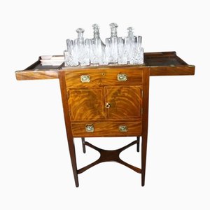 Steigender Getränkeschrank, 1920