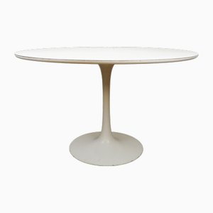 Vintage White Arkana Round Tulip Table, 1960s