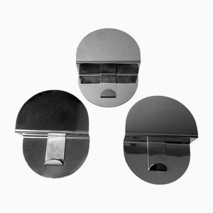 Ganchos de pared italianos era espacial de acero inoxidable, años 70. Juego de 3