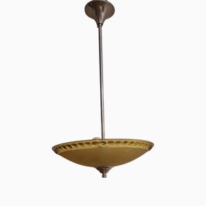 Deutsche Art Deco Deckenlampe aus verchromtem Metall mit gelbem geschliffenem Kristallglasschirm, 1930er