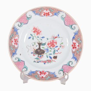 Piatto della dinastia Qing in porcellana, Cina, metà XVIII secolo