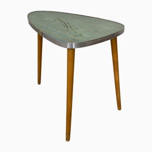 Mesa vintage con flores de riñón