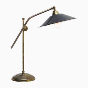 Französische Tischlampe aus Messing und grauer Emaille