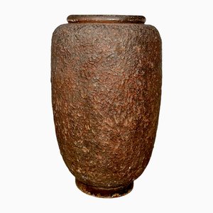 Große Rustikale Terrakotta Keramik Bodenvase mit Beton & Eisensockel, Deutschland, 1950er