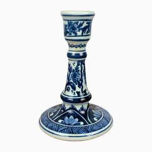 Blau-weißer Kerzenhalter mit Blumenmuster von Oud für Delft, 1930er