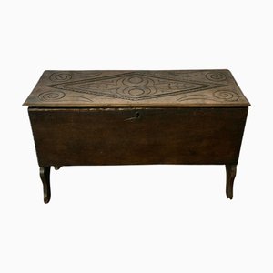 Georgian Five-Plank Chest in Oak