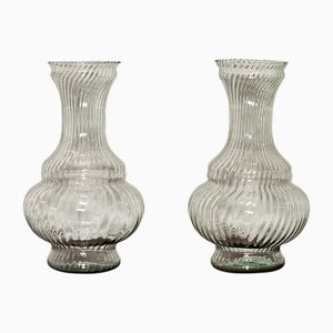 Art Deco Blumenvasen aus mundgeblasenem Glas, 2er Set