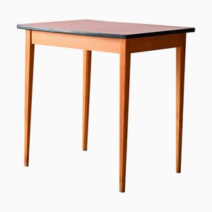 Tavolo da pranzo con ripiano in formica rossa, Scandinavia, anni '60