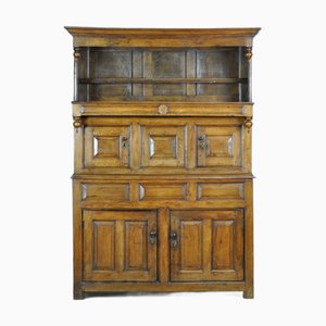 Antique Tridarn Cabinet in Oak, 1710
