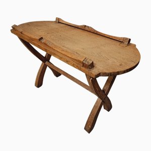 Mesa auxiliar francesa antigua de roble, años 20