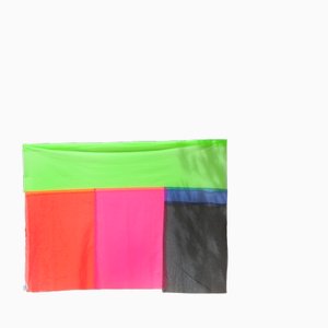 Installazione da esterno Chromatic Plans di Mariadela Araujo