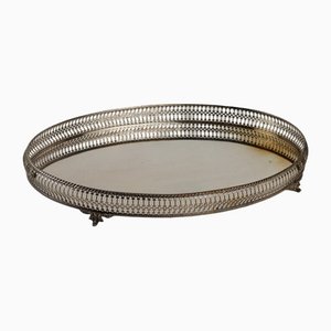 Bandeja con adornos de metal, Inglaterra, siglo XX