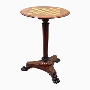 Lámpara de mesa con tablero de ajedrez, década de 1840