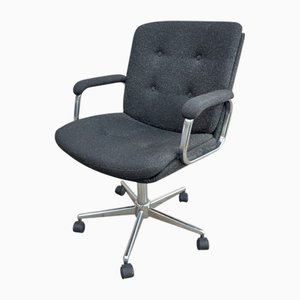 Poltrona da scrivania girevole in tessuto nero screziato e metallo cromato nello stile di Pollock, anni '70