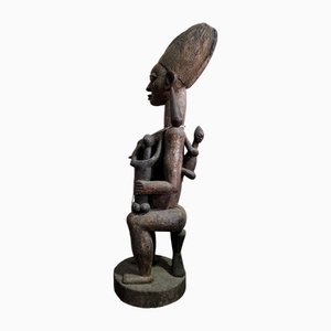 Artista Yoruba Nigeriano, Statua della maternità di Agere, inizio XIX secolo, legno