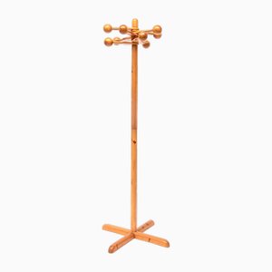 Dänischer Mid-Century Garderobenständer aus Kiefernholz von Reiner Daumiller, Schweden, 1970er