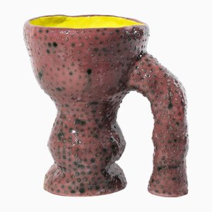 Lila-Grüner Behälter von Constanza Almazàn Carrasco