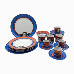 Postmodernes Porzellan Weihnachtsservice mit Sixtinischem Engel, Deutschland, 1980er, 23 . Set