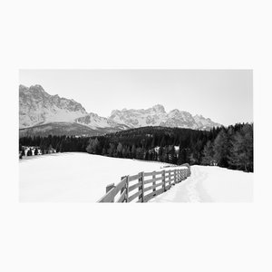 Dolomites no.2 - Photographie de Montagne en Noir et Blanc, Édition Limitée 2 de 20 2024