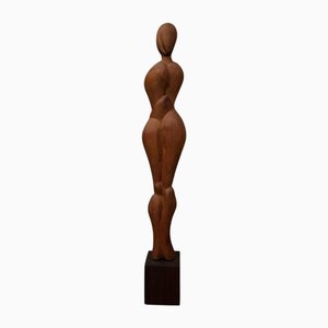 Escultura de mujer en madera tallada del siglo XX de Calin Hentea