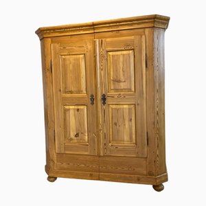 Placard de Ferme Baroque en Bois