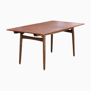 Tables by Hans J. Wegner at Pamono Tables by Hans J. Wegner at Pamono