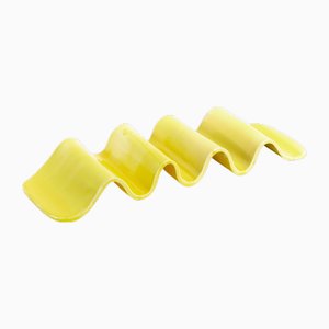 Grande Assiette Ondulée Jaune par Laura Rubio Bañón