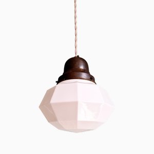 Art Deco Hängelampe aus facettiertem weißem Opalglas, 1920er