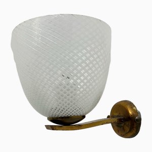 Lámpara de pared simple de cristal de Murano Reticello y latón atribuido a Venini, Murano, años 50