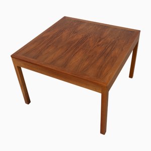 Mesa de centro danesa Mid-Century moderna de nogal, años 60